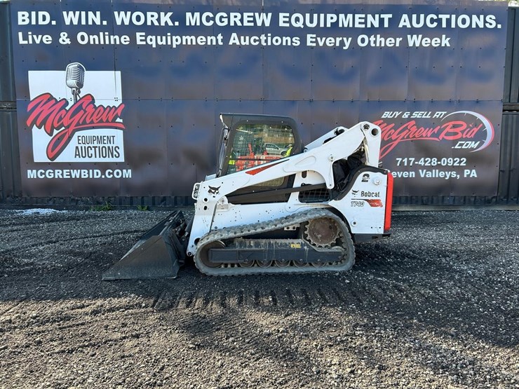 2023-bobcat-t740-image-1