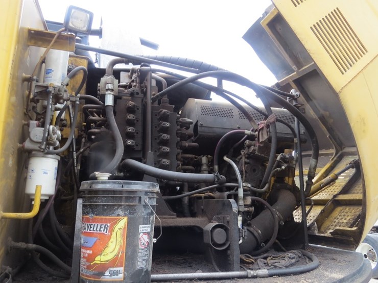 2015-caterpillar-c9-acert-image-11