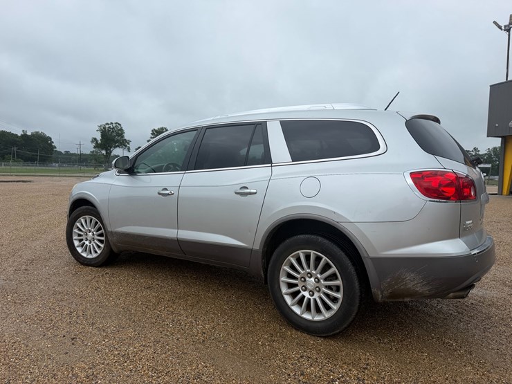 2012-buick-enclave-image-4