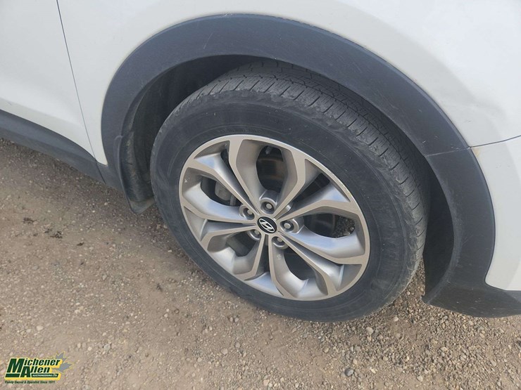 2015-hyundai-santa-fe-image-10