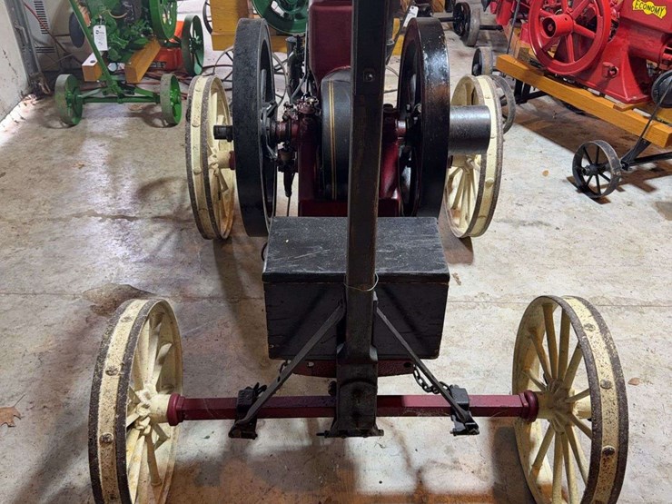 international-harvester-famous-2-1/2hp-image-8