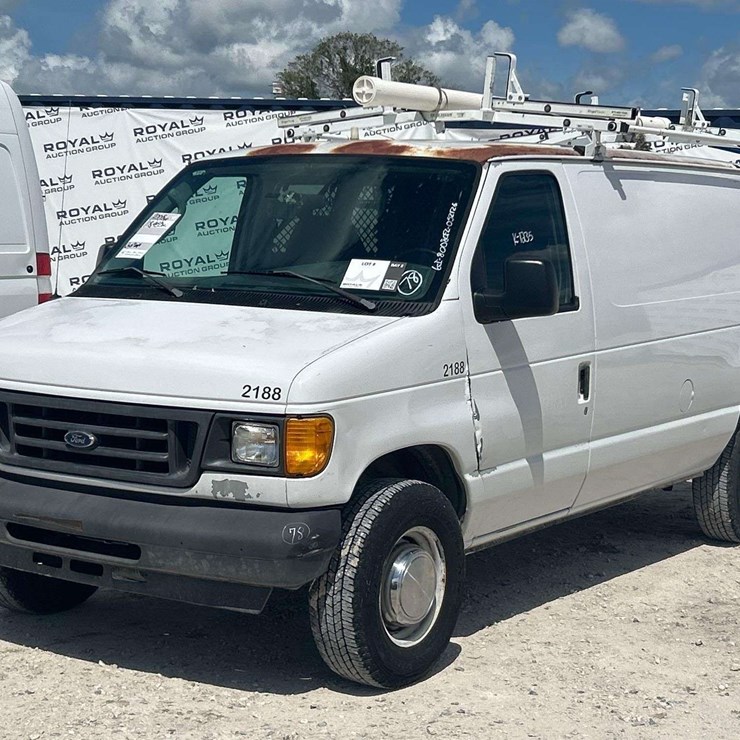 2005 FORD CARGO