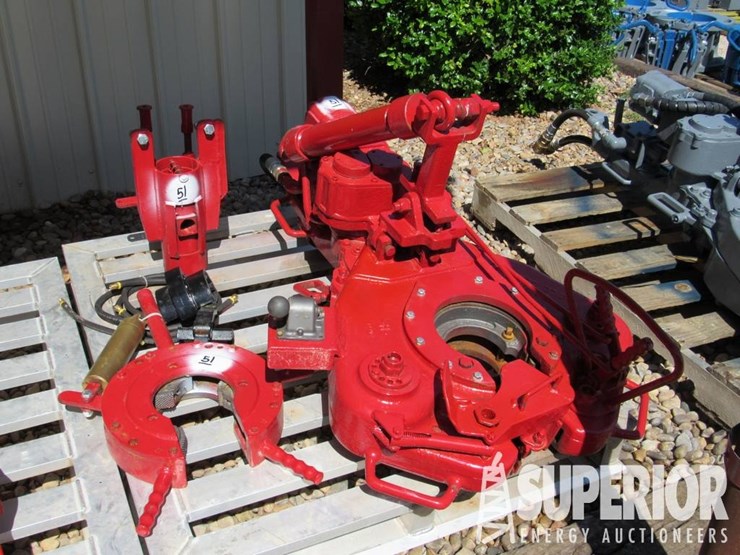 massey-ferguson-8-image-1