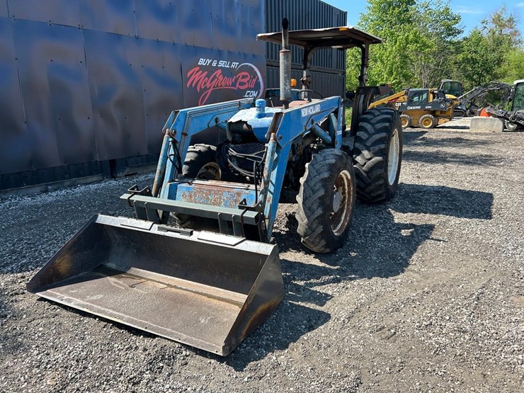 new-holland-3930-image-8
