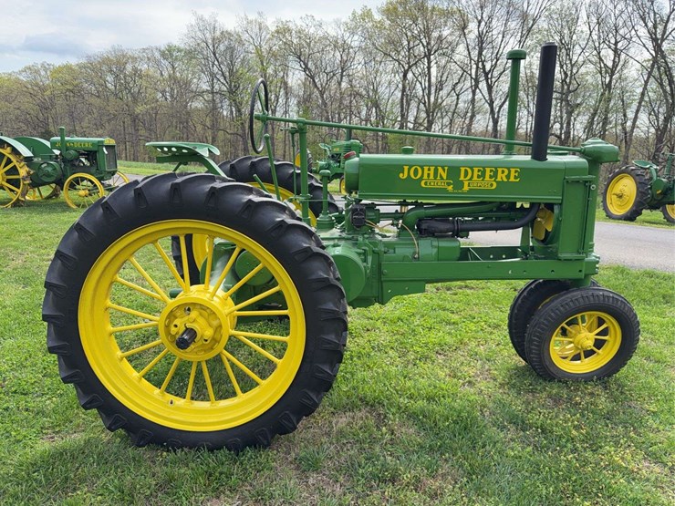 john-deere-b-image-6