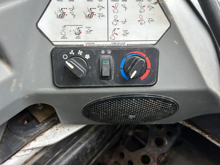 2017-bobcat-t650-image-27