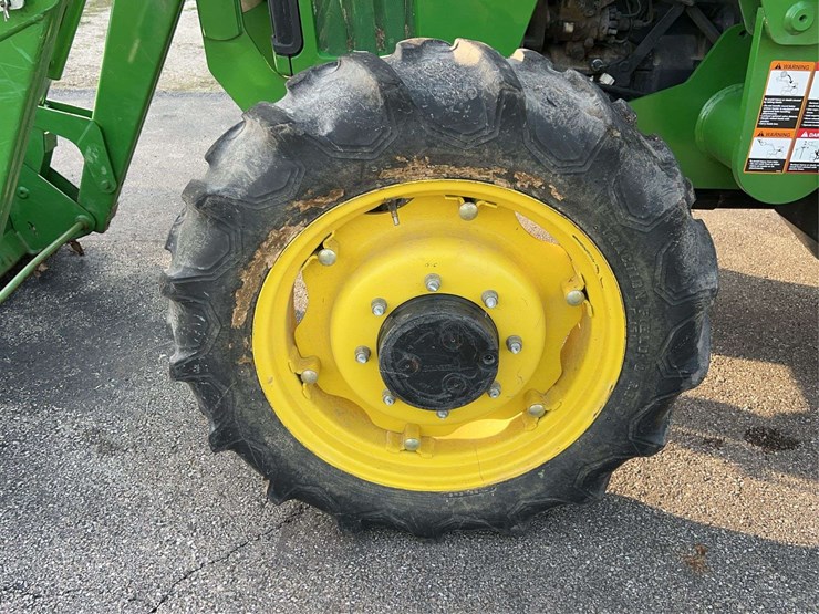 john-deere-5210-image-20