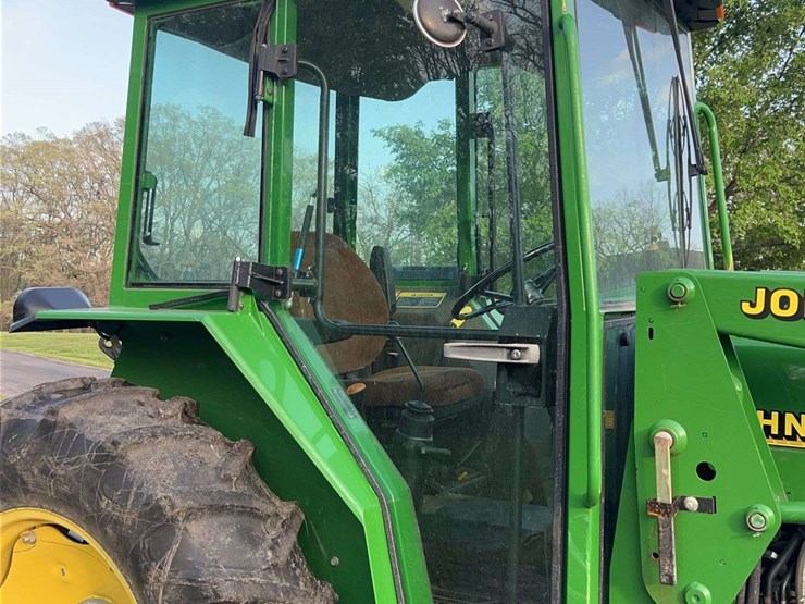 john-deere-5210-image-40