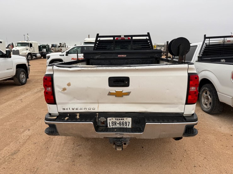 2019-chevrolet-silverado-2500hd-image-5
