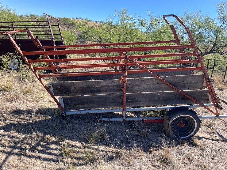 #1021-•-co-op-portable-cattle-loading-chute-image-1