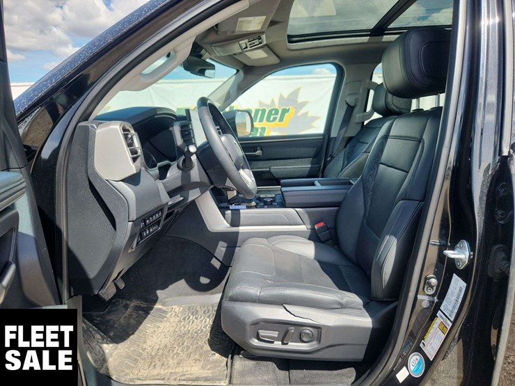 2023-toyota-tundra-image-15