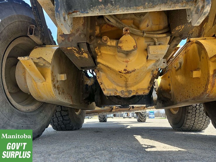 caterpillar-140h-image-9