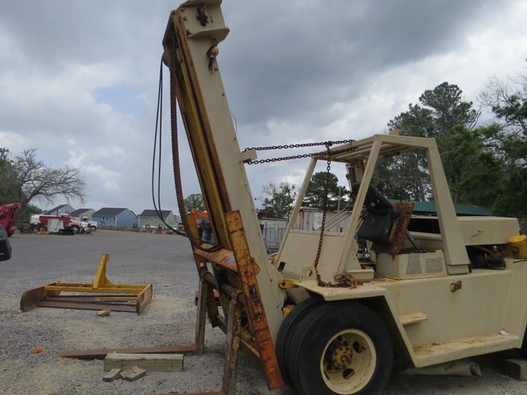 caterpillar-3208-image-4