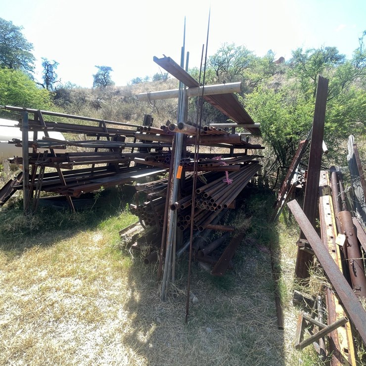 #1056 • Rack of Metal