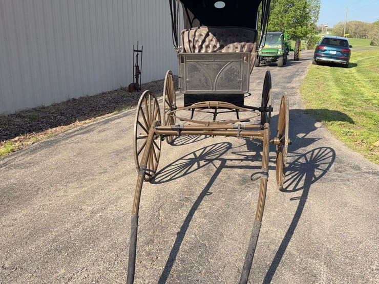 velie-carriage-image-12