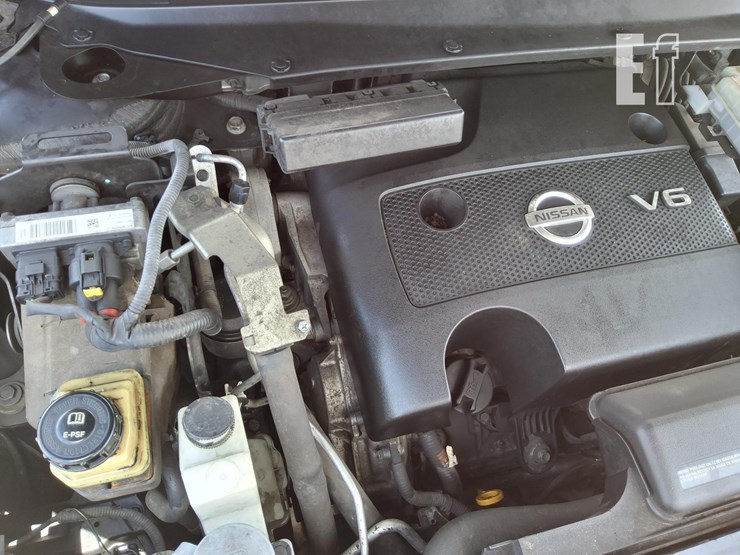 2013-nissan-pathfinder-sl-image-25