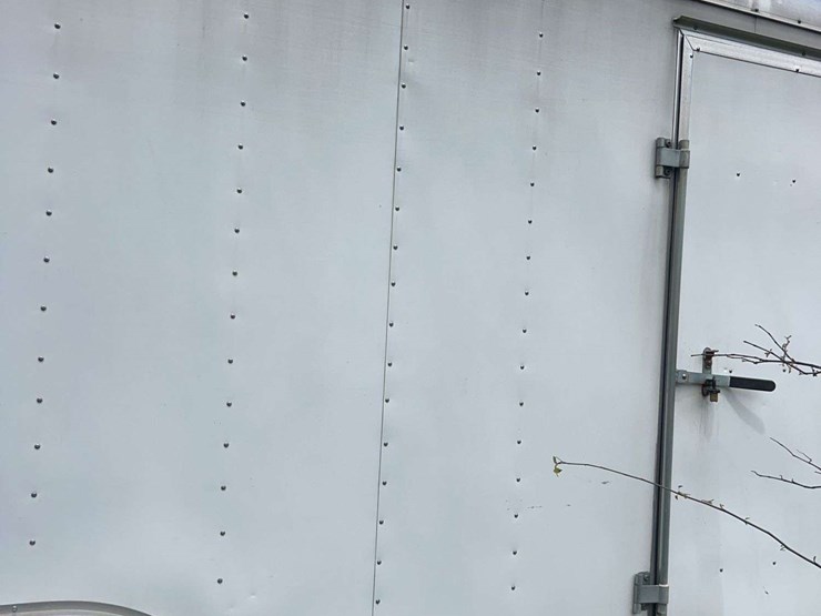 haulmark-20ft-enclosed-trailer-image-20