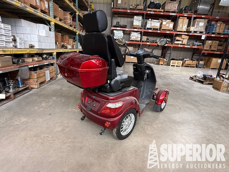 (13-15)-afd-4l-elec-mobility-scooter,-w/-charger-image-4