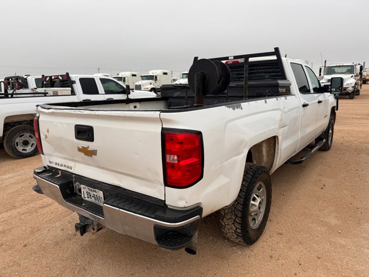 2019-chevrolet-silverado-2500hd-image-4
