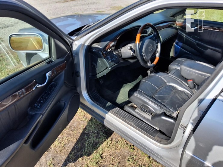2002-cadillac-dhs-image-9
