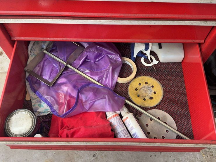 craftsman-rolling-tool-chest-with-assorted-tools-and-supplies-image-5