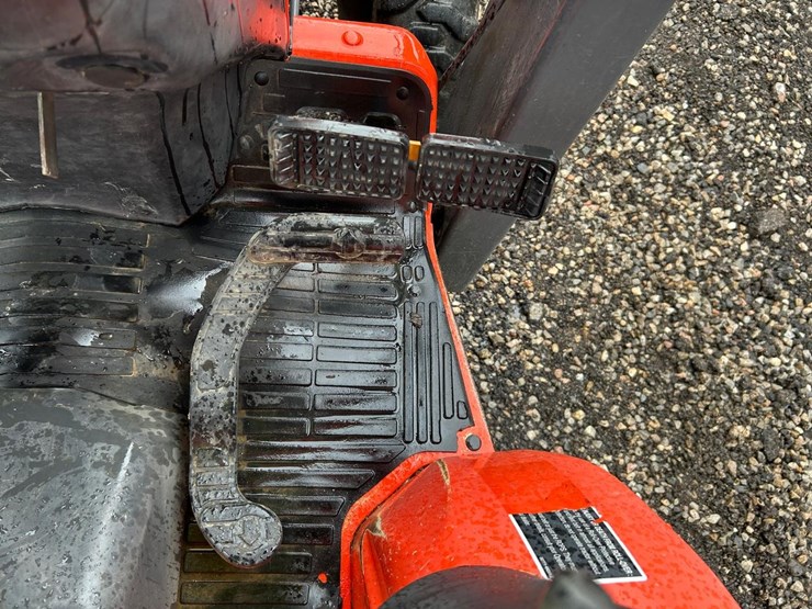 kubota-b26-image-23