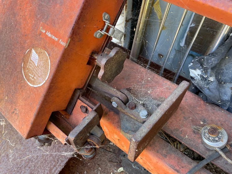 #1090-•-heavy-duty-band-saw-image-8