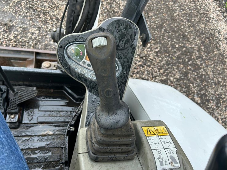 2019-bobcat-e35-image-21