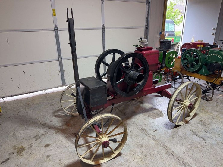international-harvester-famous-2-1/2hp-image-2