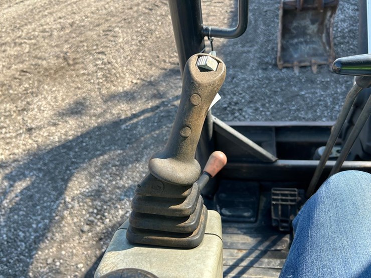 2015-bobcat-e45-image-25