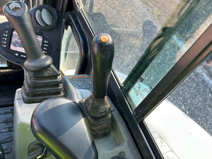 2018-bobcat-e50-image-23