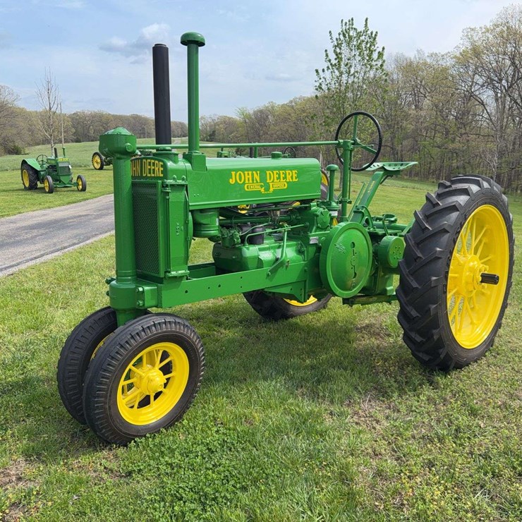 JOHN DEERE A