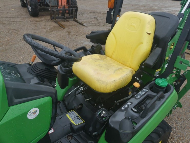john-deere-1025r-image-13