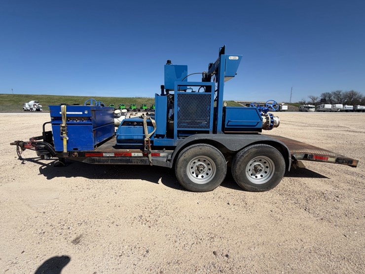 2015-big-tex-frac-water-treatment-trailer-image-8