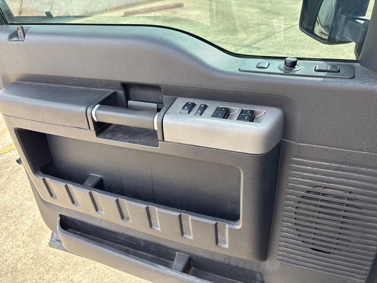2015-ford-f250-image-16
