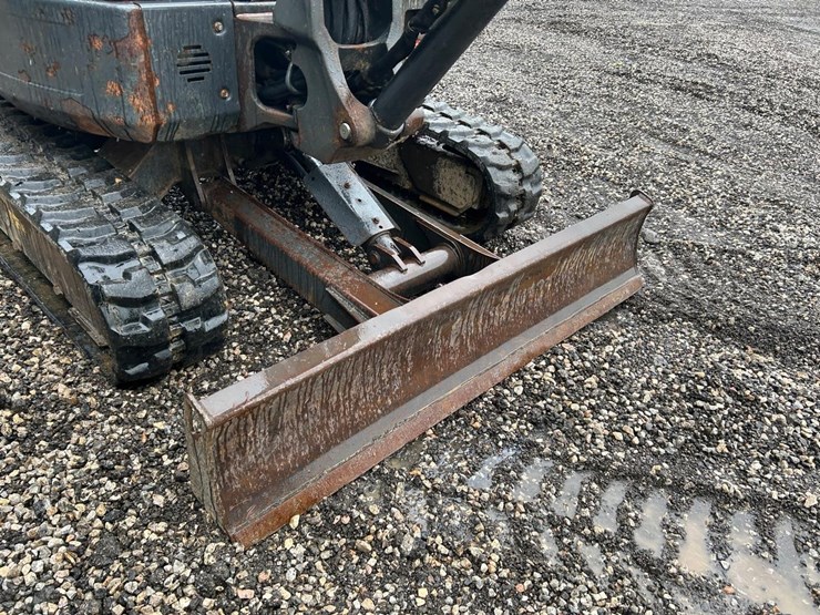 2015-bobcat-e35-image-12