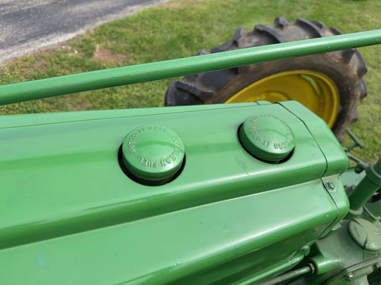 john-deere-h-image-13