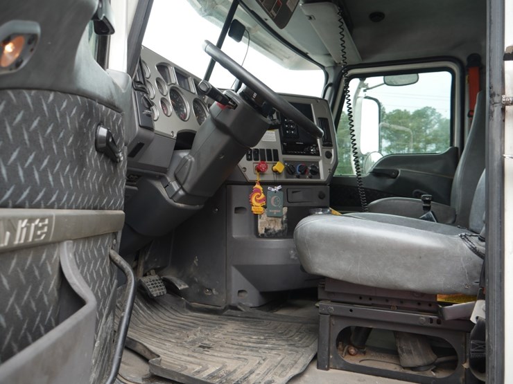 2019-mack-gu713-image-9
