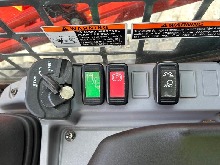 2024-kubota-svl97-2-image-23