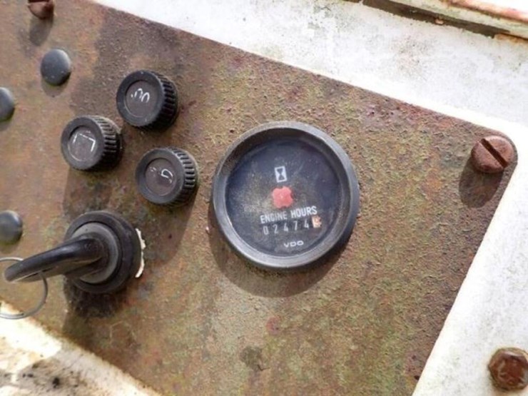 2001-moffett-m5000-image-10