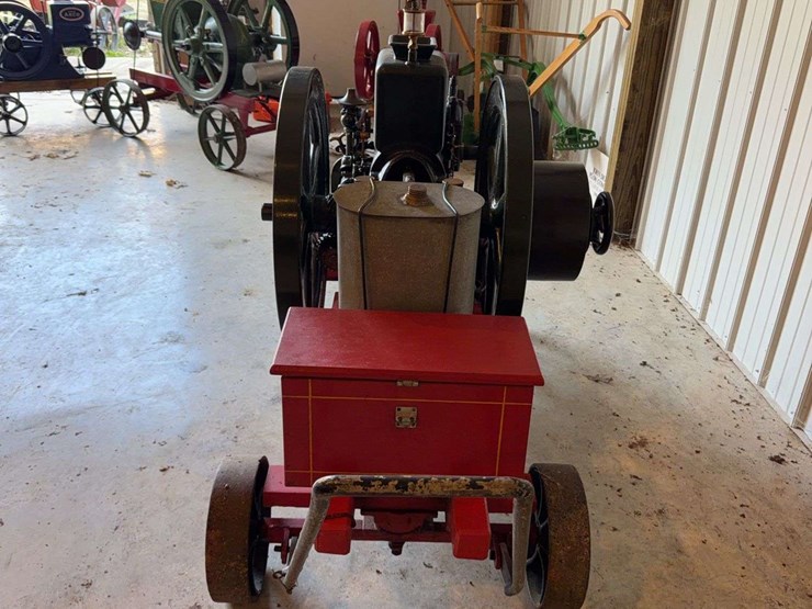 wisconsin-4-hp-side-shaft-engine-image-4