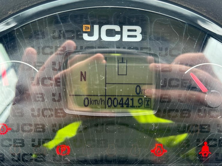 jcb-407-image-24