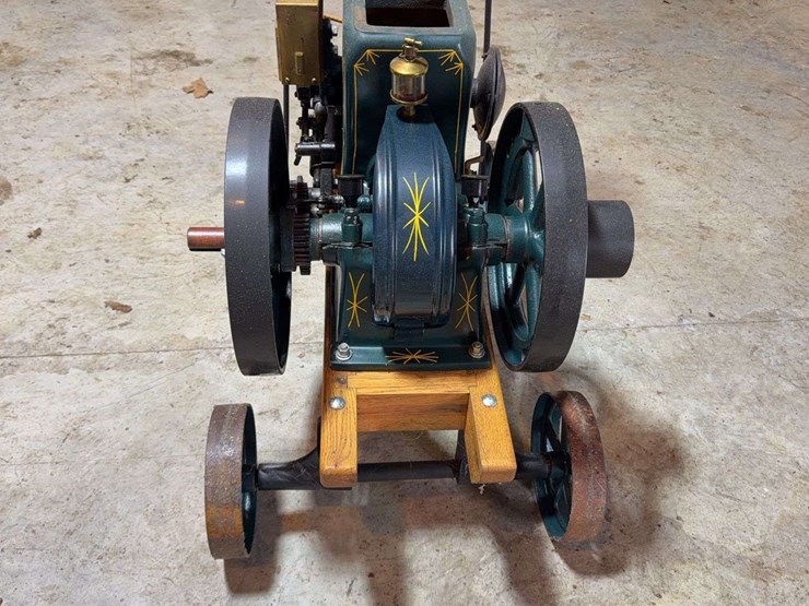 1925-fuller-and-johnson-1-1/2hp-image-5
