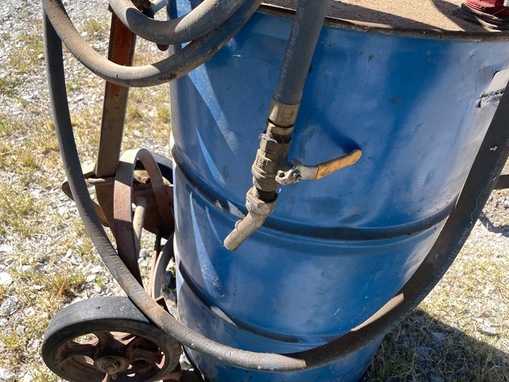 #1078-•-barrel-with-hand-operated-pump-image-8