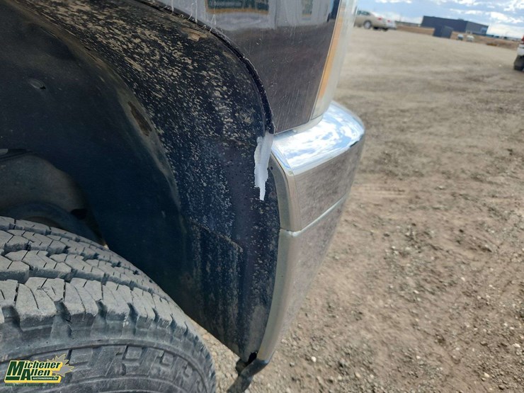 2012-chevrolet-silverado-3500-image-26