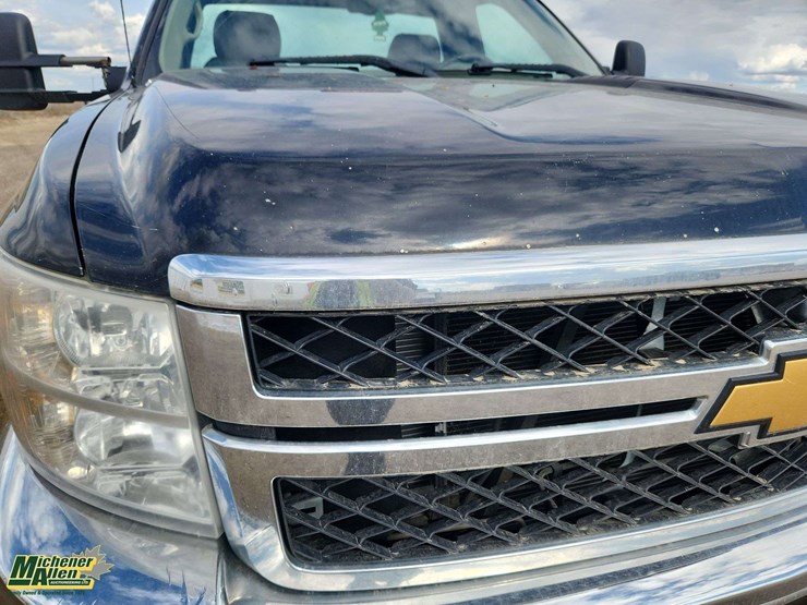 2012-chevrolet-silverado-3500-image-49