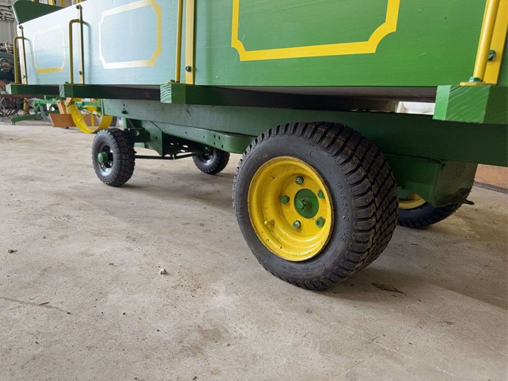 john-deere-style-pull-behind-wagon-image-6
