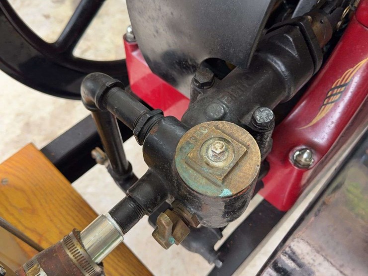 international-harvester-famous-4hp-image-23