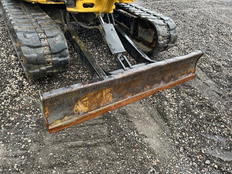 2016-caterpillar-305e2-image-10