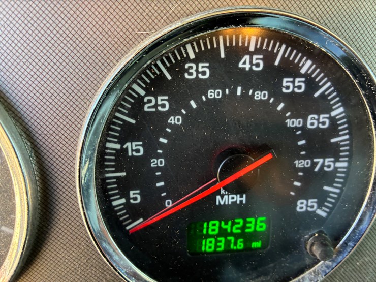 2018-kenworth-t270-image-17